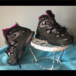 Salomon Comet 3D GTX women’s hiking boots